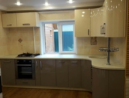 Современные кухни частного дома